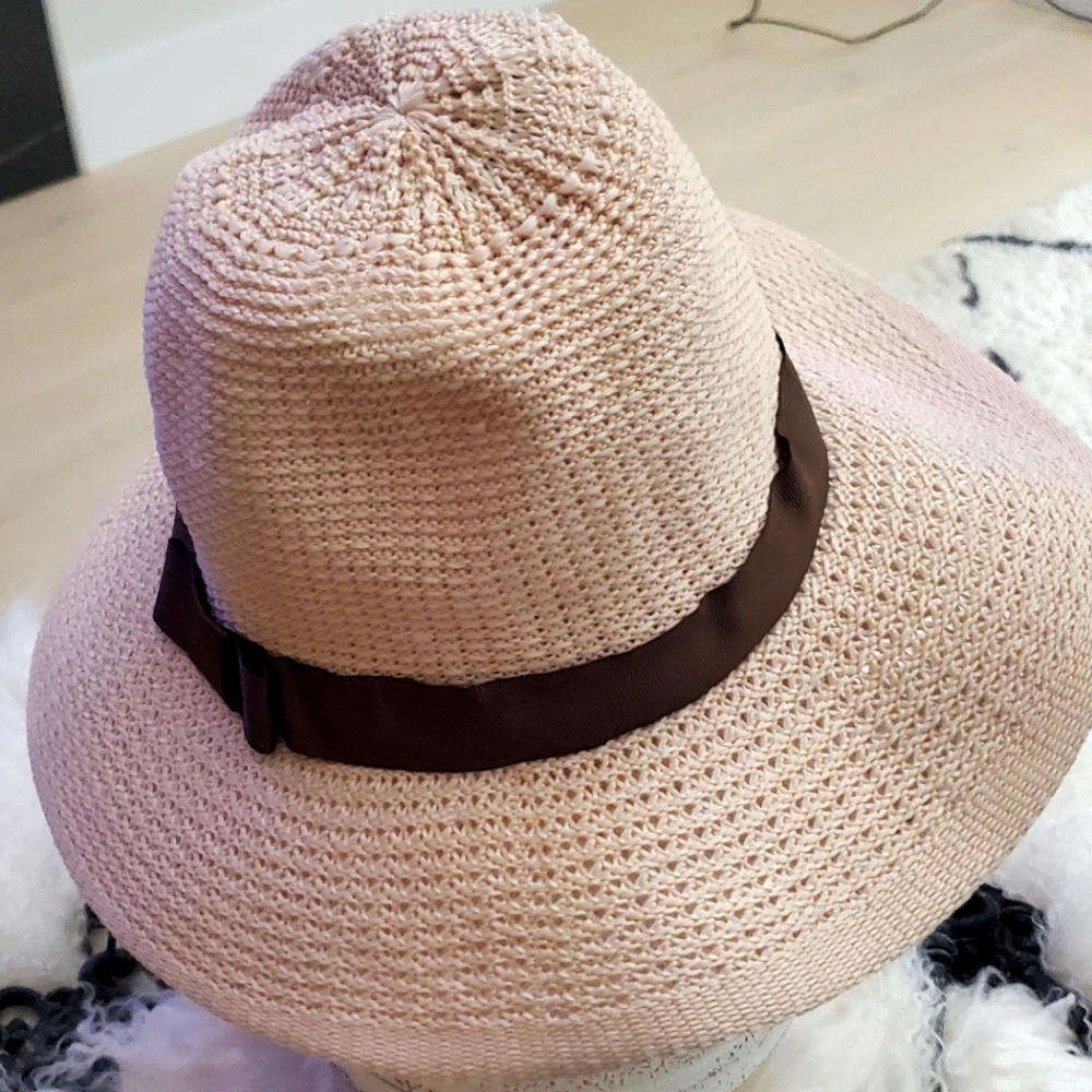 Bamboo Blonde, OS, floppy brim, packable hat.